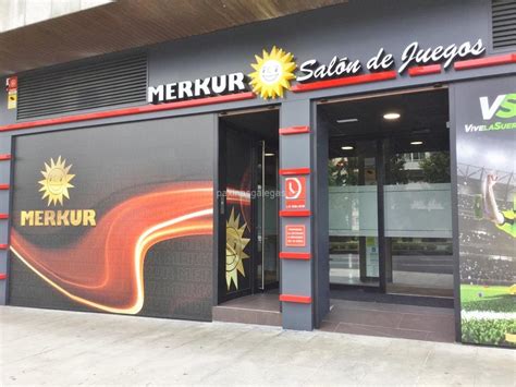 Juegos y Apuestas Merkur en Vigo (Avda. de Castelao, 19).